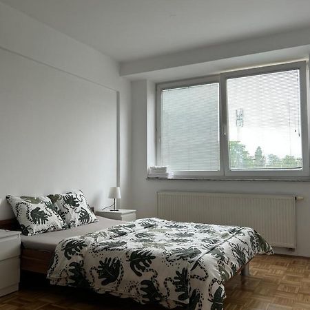 Apartma Lunca 1 Ljubljana Bagian luar foto