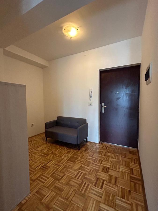 Apartma Lunca 1 Ljubljana Bagian luar foto