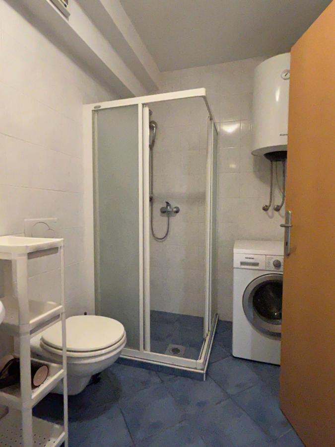 Apartma Lunca 1 Ljubljana Bagian luar foto