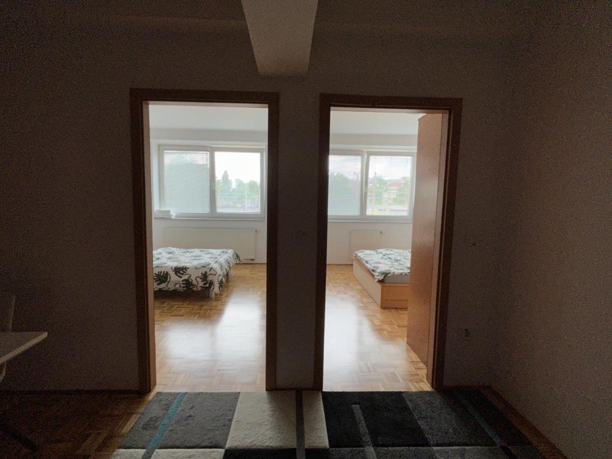 Apartma Lunca 1 Ljubljana Bagian luar foto