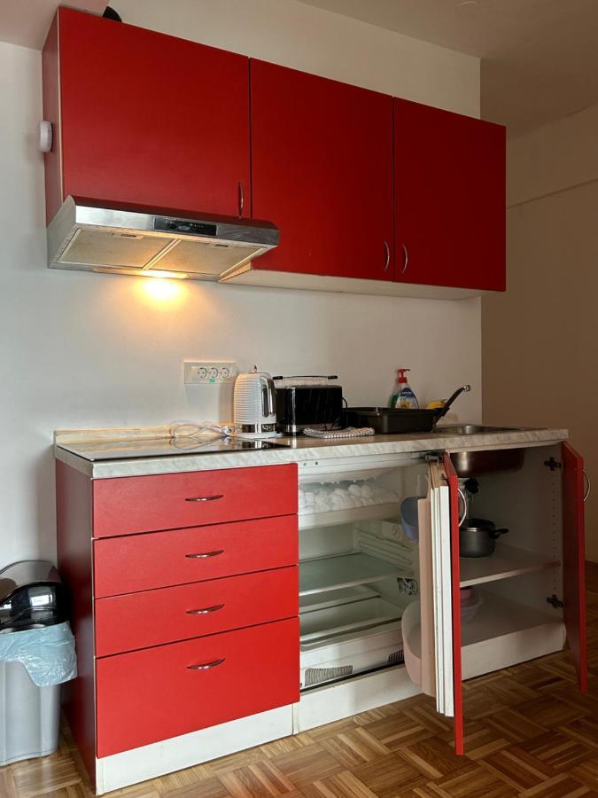 Apartma Lunca 1 Ljubljana Bagian luar foto